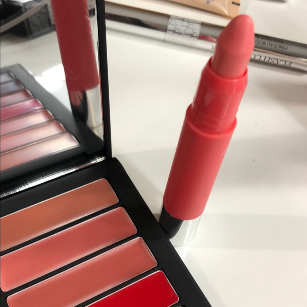 LIP BUNDLE - Picture 4 of 6